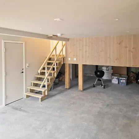 Feriehus Near-sea Boat House With Panoramic Views